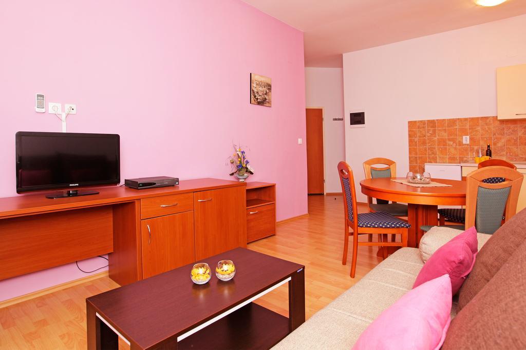 Guest House Kod Peskarije فيلا لوكا الغرفة الصورة