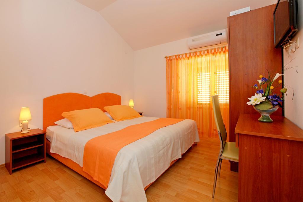 Guest House Kod Peskarije فيلا لوكا الغرفة الصورة
