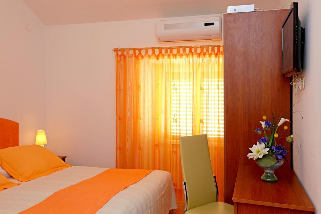 Guest House Kod Peskarije فيلا لوكا الغرفة الصورة
