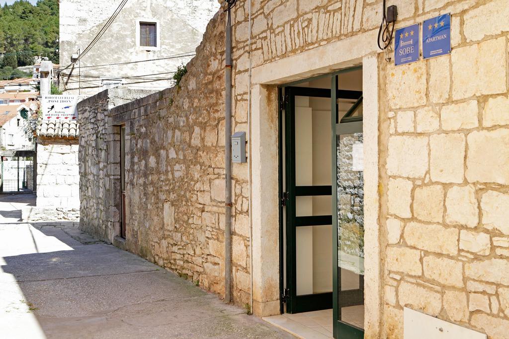 Guest House Kod Peskarije فيلا لوكا المظهر الخارجي الصورة